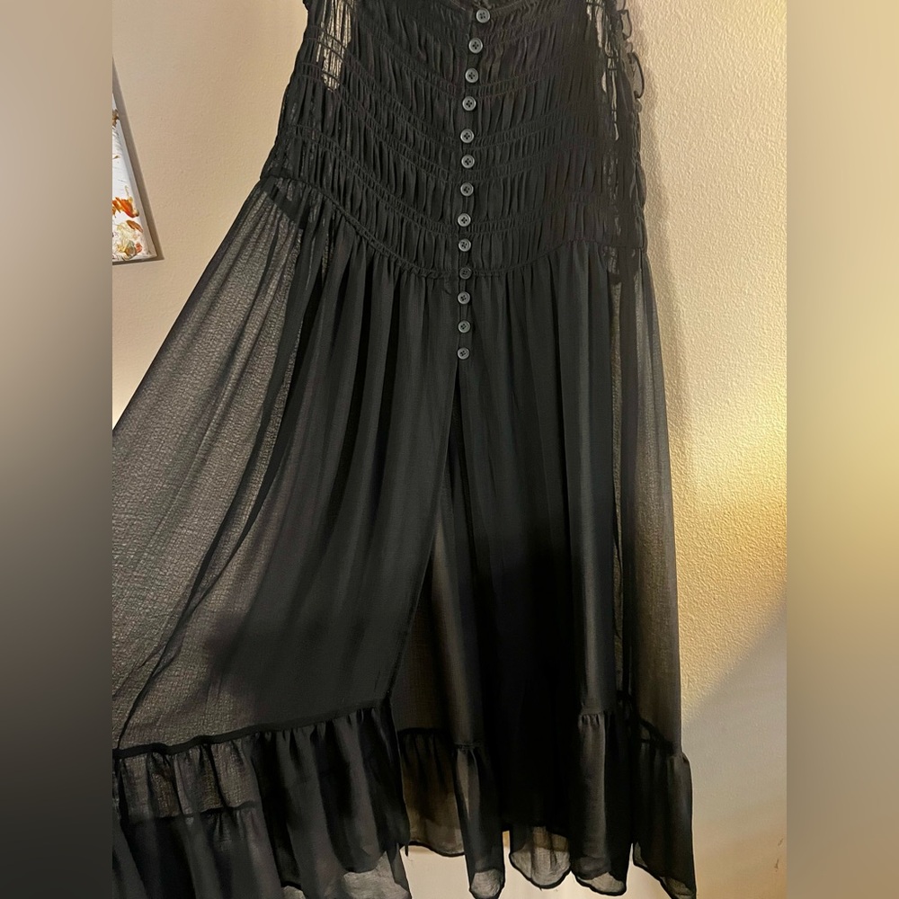 Chiffon Black Button-Up Sleeveless Tunic